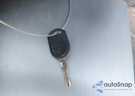 2005 Ford F-150 Stx/Xl/Xlt z USA, uszkodzony, nr VIN 1FTRF12295NC00895